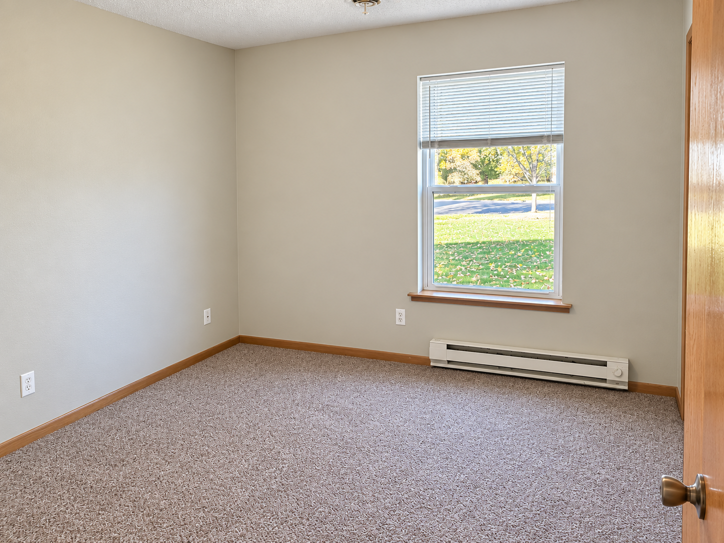 Bayberry-Court-Bedroom-1