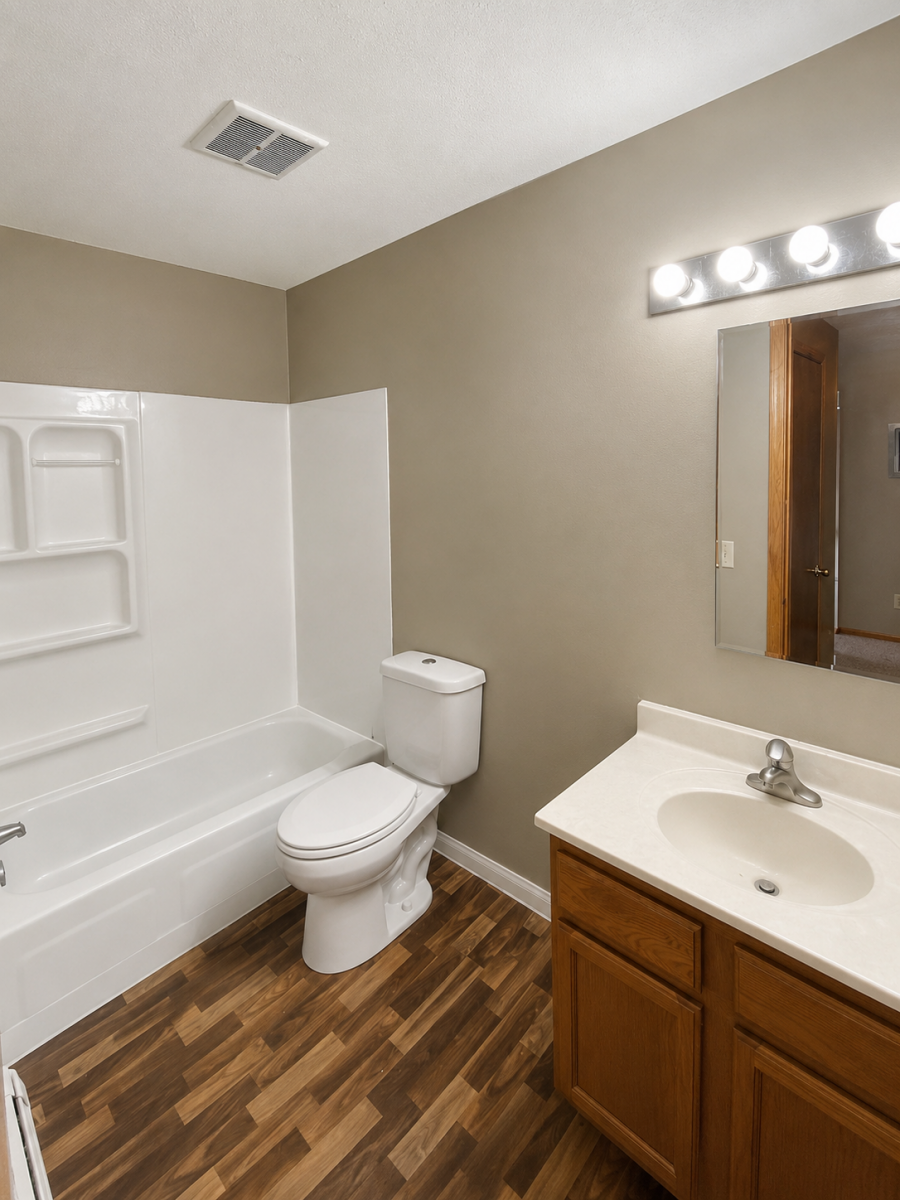 Briarwood-1001-317-Bathroom