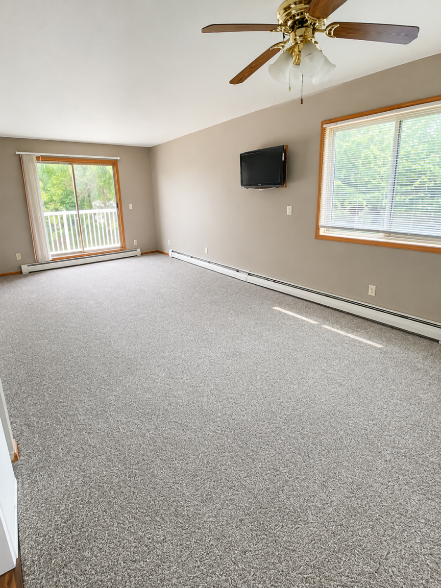 Briarwood-1001-317-Living-Room