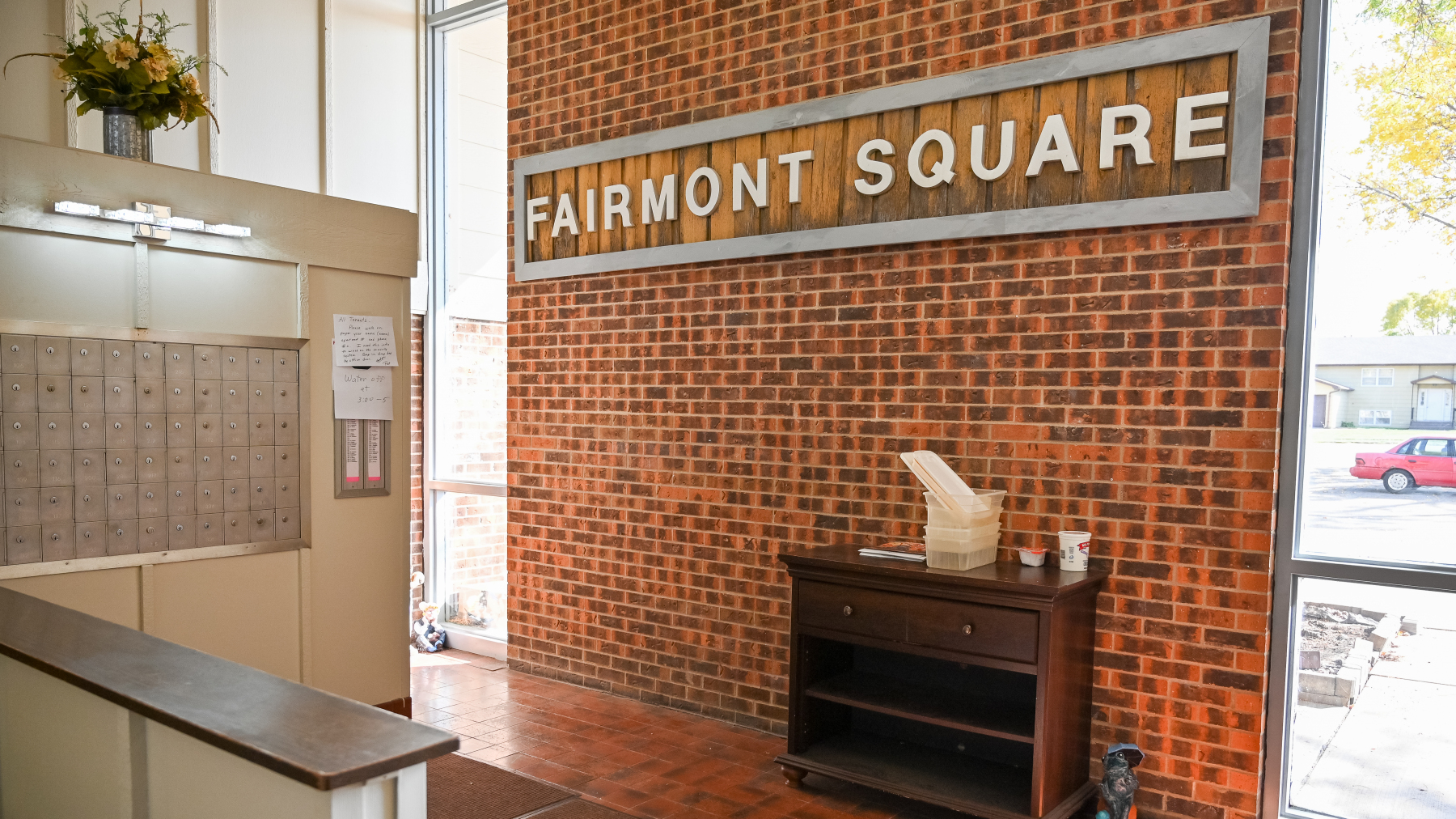 Fairmont-Square-Apartments-16