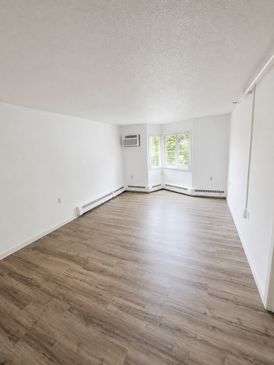 Linden-Wood-200-Living-Room