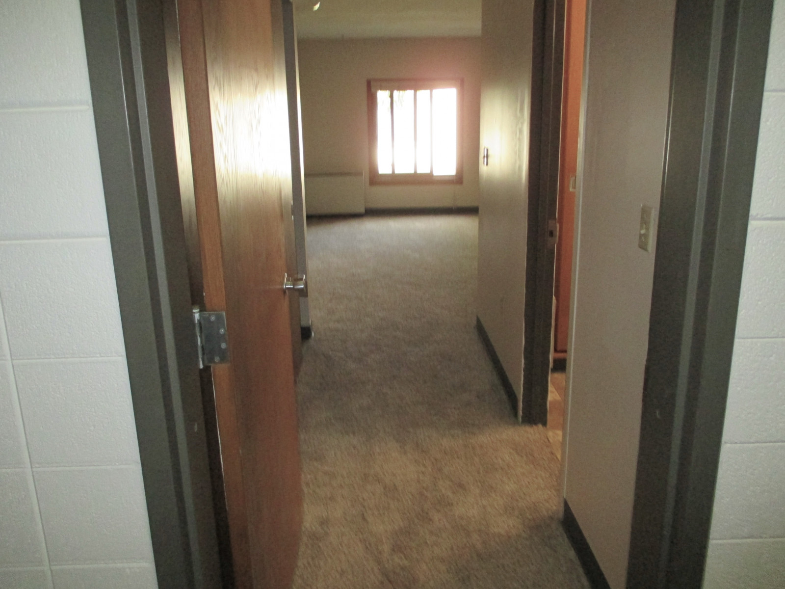 Lyon-County-Hallway-into-Living-Room
