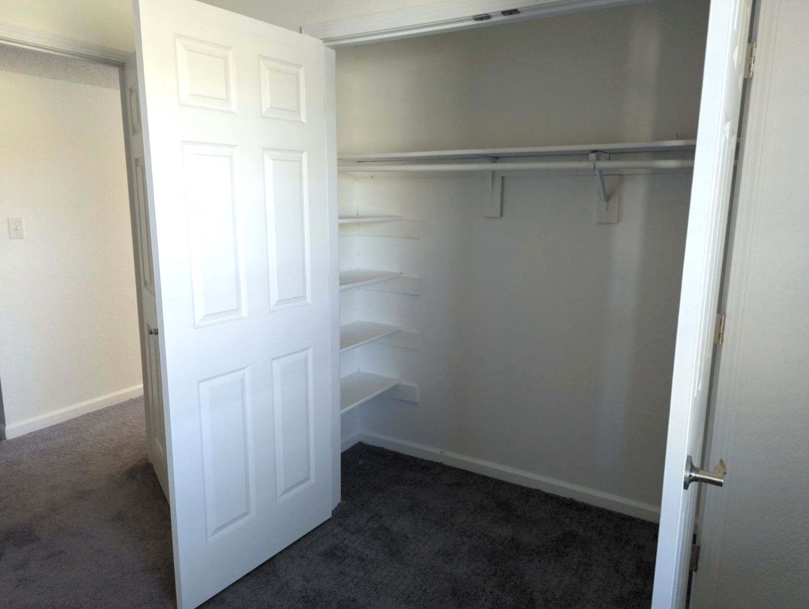 OLoughlin-Bedroom-Closet-Storage-Detail