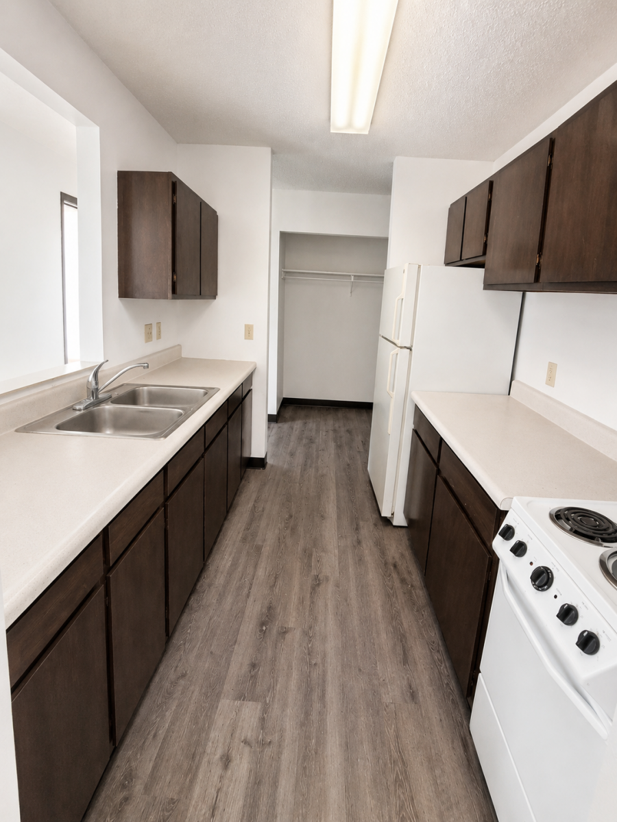 Whispering-Pines-213-Kitchen