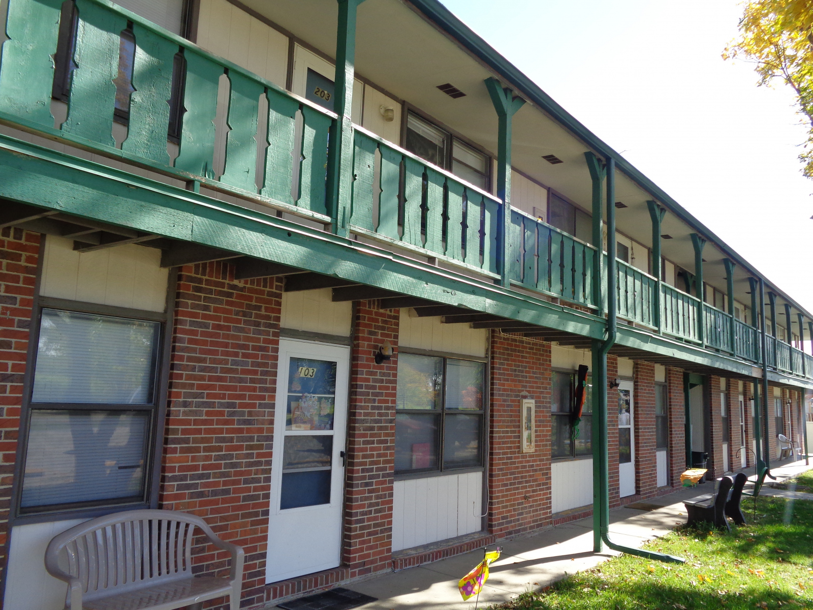 Belle Vista Apartments - Van Binsbergen & Associates