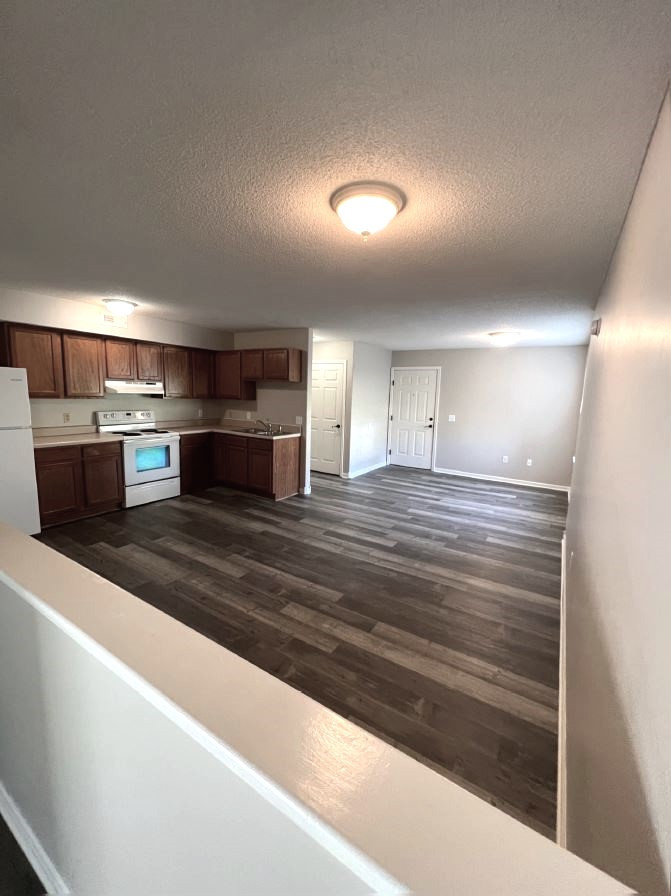 Southview Apartments Holton Van Binsbergen & Associates